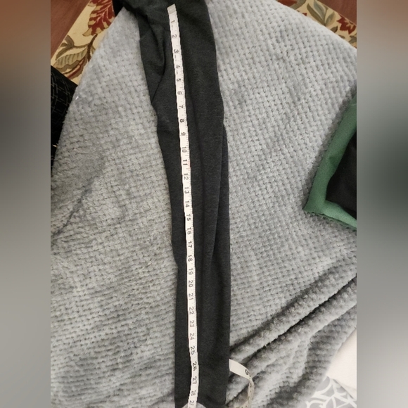 ZELLA Heathered Gray Leggings, Size XS, EUC - Picture 9 of 10